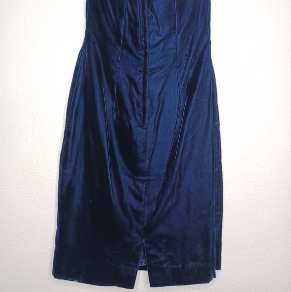 Vintage Dark Academia Deep Blue Velvet Evening Formal Strapless Dress - Picture 7 of 13